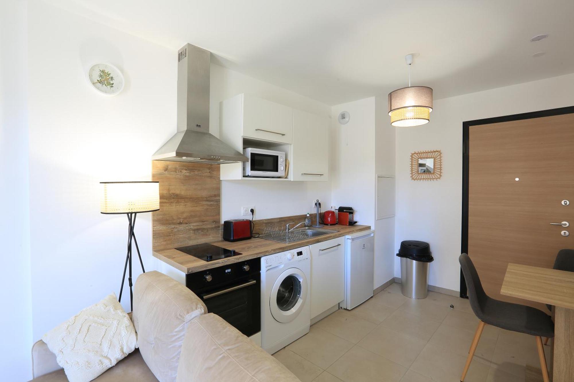 דירות Citadella Cosy Confort Climatise Calvi Centre מראה חיצוני תמונה